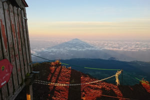 利尻山 登山