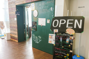 TSUKI CAFE