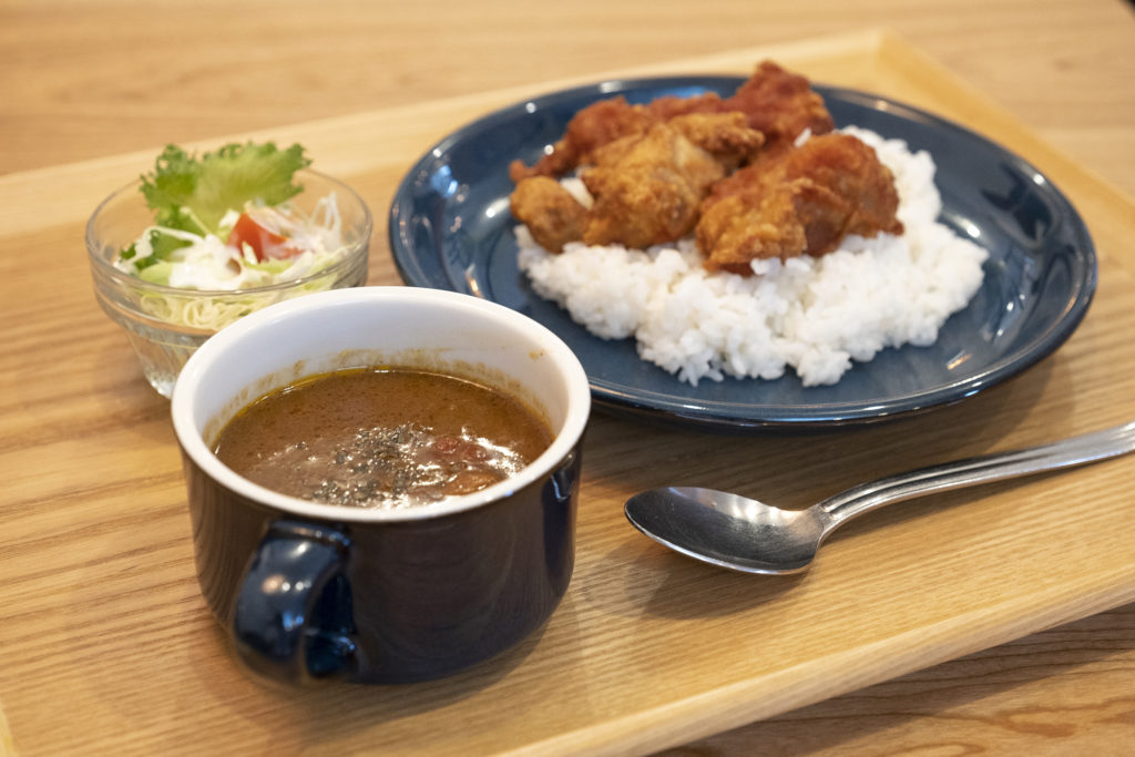 カフェ&ダイニング アンバロン